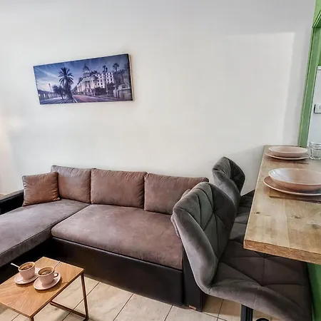 Le Soleil Nicois Апартаменты *